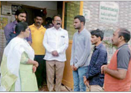 మరుగుదొడ్ల నిర్వహణలో ప్రజలకు అవగాహన కల్పించాలి