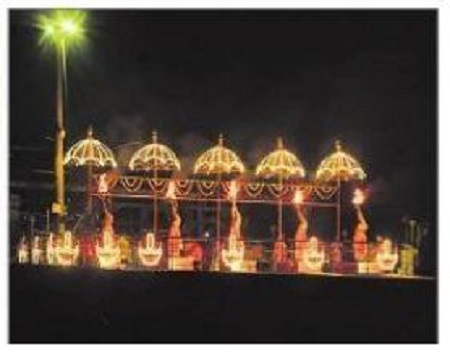 కృష్ణమ్మకు నవ హారతులు