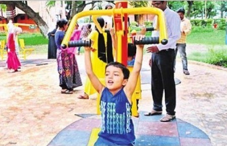 ద్వీపంలో సందడే.. సందడి