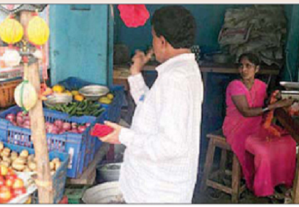 నిషేధిత ప్లాస్టిక్ వినియోగం పై తనిఖీలు