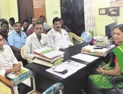 ఇళ్ల స్థలాల సేకరణకు భూములివ్వండి
