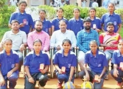 వాలీబాల్ పోటీల్లో వికాస్ విద్యార్థినుల ప్రతిభ