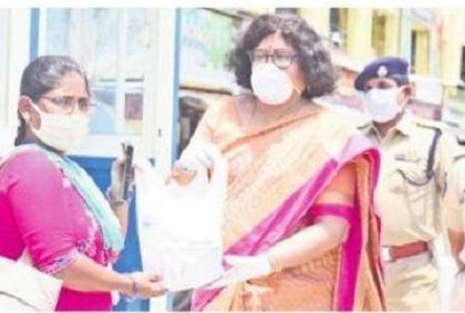 అన్నార్తుల సేవల్లో ఐపీఎస్ ల  సతీమణులు