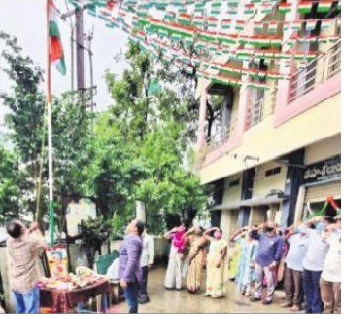 స్వాతంత్ర్య సమరయోధుల త్యాగాలు చిరస్మరణీయం