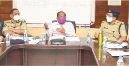 ఆన్ లైన్ టిక్కెట్ ఉంటేనే అమ్మ దర్శనం...