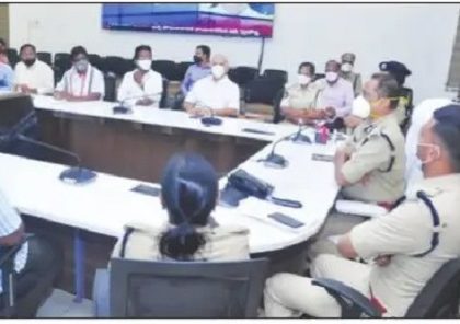 దసరా ముగిసేవరకు ఆందోళనలు వద్దు