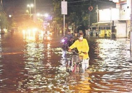 భారీ వర్షం