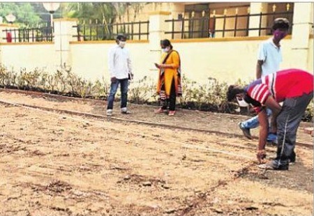 శరవేగంగా పార్కుల సుందరీకరణ