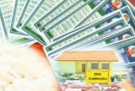 ఇంటింటికీ బియ్యం పంపిణీలో ముందడుగు