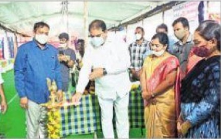 నగరంలో క్రాఫ్ట్ బజార్ ప్రారంభం
