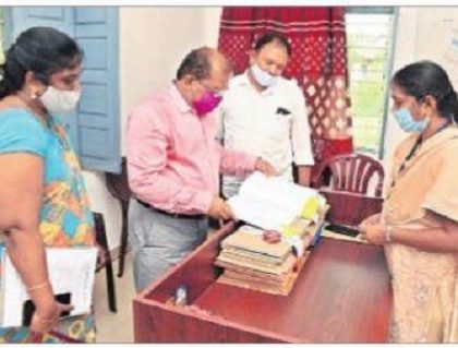 పారదర్శకంగా సేవలందించండి