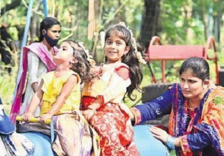 ద్వీపంలో ఫన్ డే