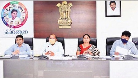 25న ఇళ్ల స్థలాల పంపిణీకి సిద్ధంగా ఉండాలి