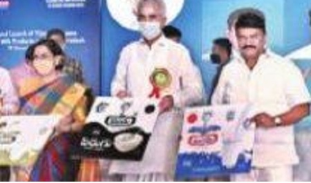 కోట్లాది మందికి పాడిపరిశ్రమే జీవనాధారం