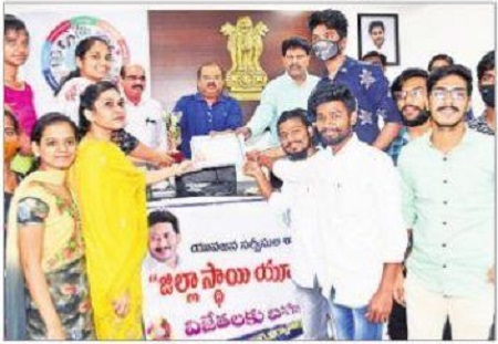 తొలిదశలో హెల్త్ వర్కర్లకు వ్యాక్సిన్