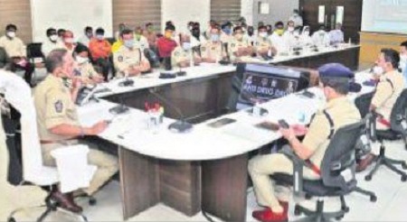 డ్రగ్స్ బారిన పడకుండా చూడండి