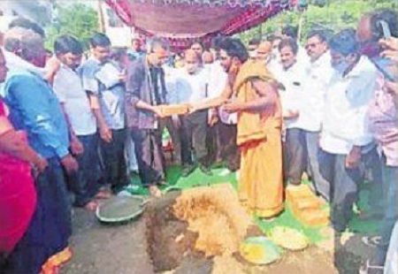 కొండపల్లి బొమ్మల చరిత్ర ప్రపంచానికి చాటాలి