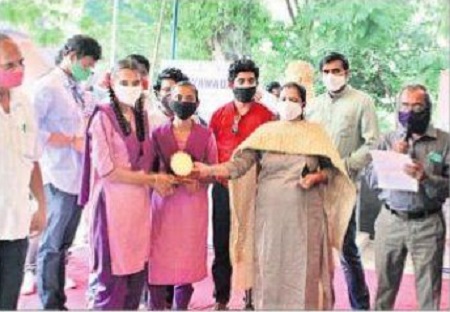 స్ట్రీట్ ఫర్ పీపుల్ ఛాలెంజ్ పై విద్యార్థులకు అవగాహన