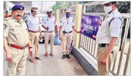 ట్రాఫిక్ నియంత్రణకు సహకరించాలి