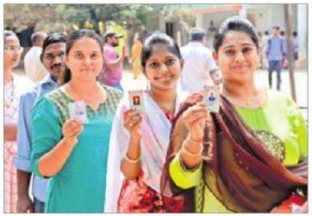 విజయవాడలో మహిళా ఓటర్లే అధికం