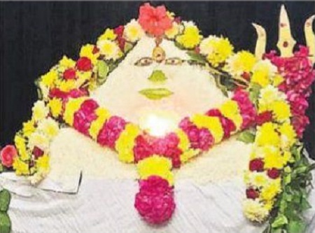 భక్తిశ్రద్ధలతో కార్తిక పూజలు