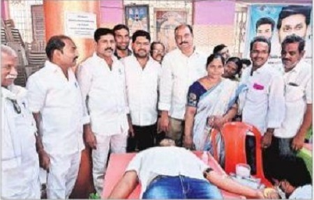 వాడవాడలా సేవా కార్యక్రమాలు