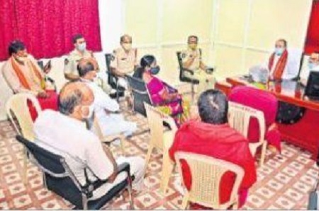 భవానీ దీక్షల విరమణ ఏర్పాట్లపై సమీక్ష
