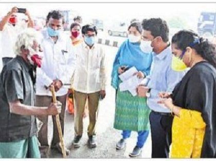 ఆదరణలేని వృద్ధులను ఆశ్రమంలో చేర్పించాలి