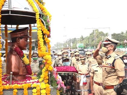 వ్యాస్ సేవలు చిరస్మరణీయం