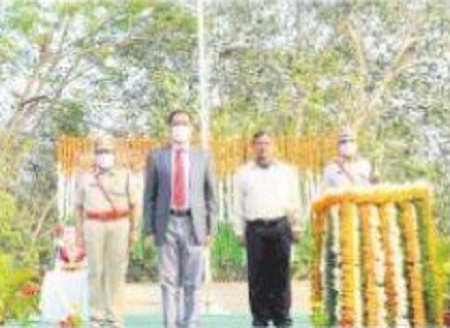 సేవలే అభివృద్ధికి మూలం