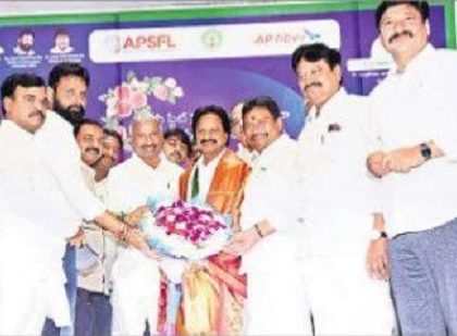 నిస్వార్థంగా పనిచేసే కార్యకర్తలకు గుర్తింపు