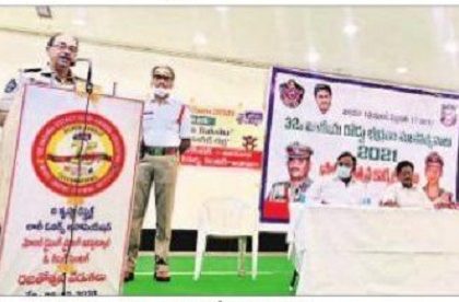 రోడ్డు భద్రత అందరి కర్తవ్యం