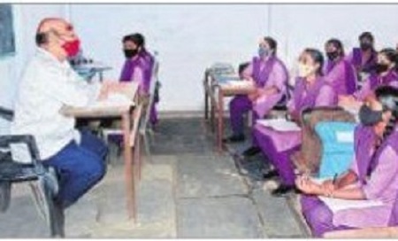 చదువుల కాలం..