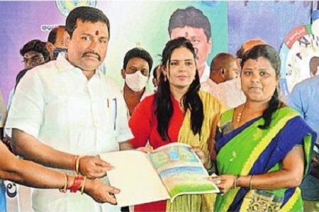 ఇళ్ల కేటాయింపు చరిత్రలో నిలిచిపోతుంది