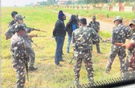 బహుమతి పెట్టెలో బాంబు !