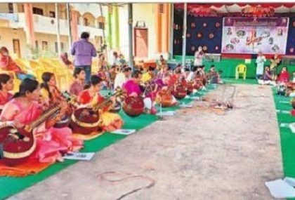 అలరించిన వీణాగానం