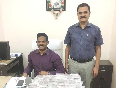 లిక్విడ్ గంజాయి స్వాధీనం