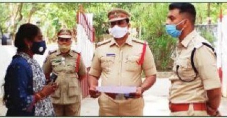 పోలింగ్ కేంద్రాల వద్ద పటిష్ట నిఘా