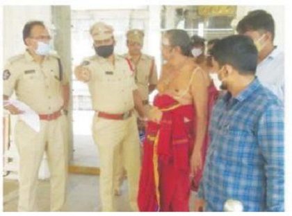 మహాశివరాత్రి ఏర్పాట్లను ఏసీపీ శ్రీనివాసరెడ్డి పరిశీలన