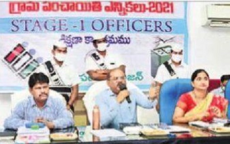 నిష్పక్షపాతంగా ఎన్నికలు నిర్వహించాలి