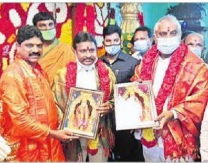 వైభవంగా వడ్లపూడి సాయిబాబా ఆలయ వార్షికోత్సవం