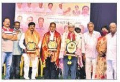 కళారంగానికి దాసరి సేవలు ఎనలేనివి
