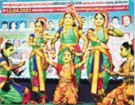 కళాకారుల ప్రతిభను ప్రోత్సహించాలి
