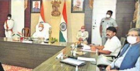 అదృశ్య శత్రువుపై సమష్టి యుద్ధం చేద్దాం