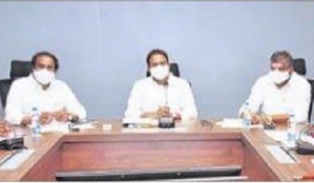 అధికంగా వసూలు చేస్తే కఠిన చర్యలు