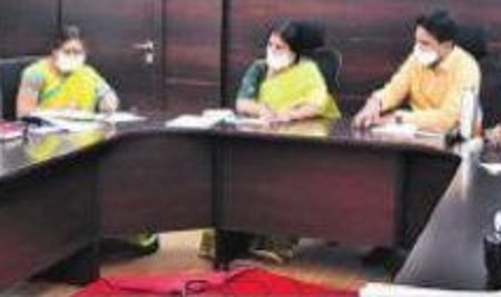 వెయ్యి పడకలతో ఐసోలేషన్ సెంటర్