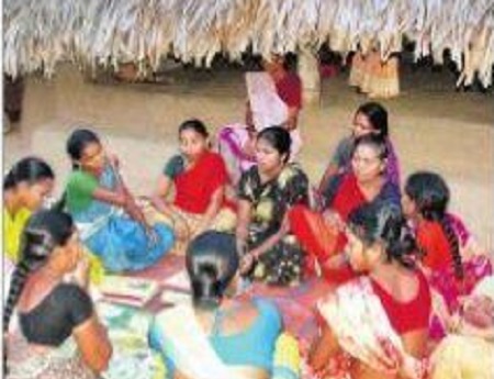 'పరపతి' పెంచుకున్న అక్కచెల్లెమ్మలు