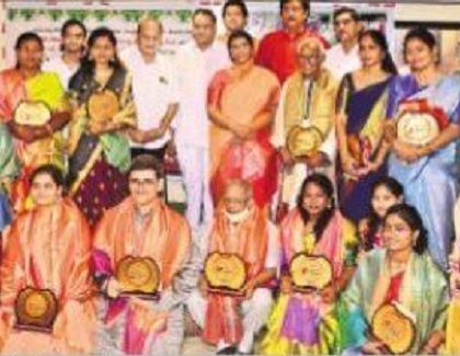 భాషా వికాసానికి కృషి చేద్దాం