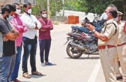 సత్ ప్రవర్తనతో మెలగకపోతే  నగర బహిష్కరణ సెంట్రల్ ఏసీపీ శ్రీనివాసరెడ్డి