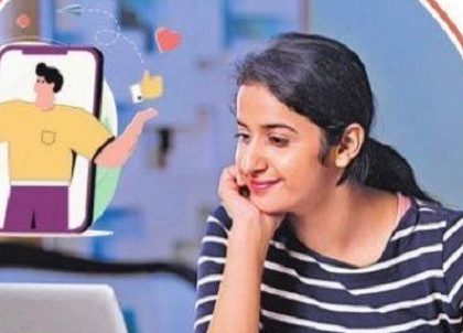 నకిలీ ప్రొఫైల్ తో ఎర